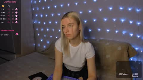 Your kitty online show from 03-01-25, 03:38