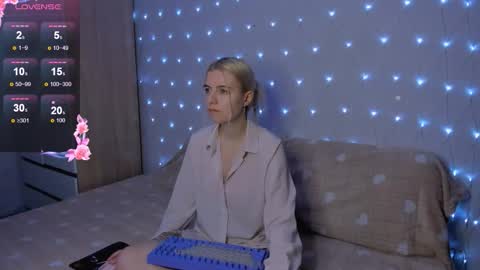 Your kitty online show from 09-30-25, 03:28