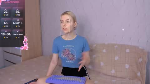 Your kitty online show from 10-26-25, 03:01