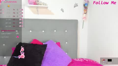 Snapshot of mailyn_bakerrr chatting on 05-31-26, 04:47 mailyn bakerrr online show from 05-31-26, 04:47