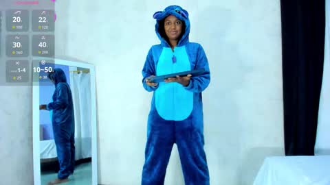 Snapshot of mailyn_er chatting on 11-11-25, 08:20 Mailyn online show from 11-11-25, 08:20