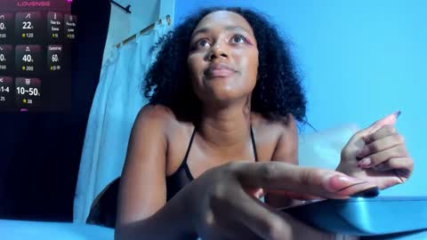 Snapshot of mailyn_er chatting on 11-13-25, 08:19 Mailyn online show from 11-13-25, 08:19