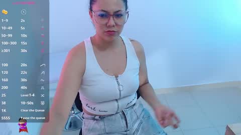 Snapshot of mailywindsor chatting on 02-05-25, 11:44 Maily online show from 02-05-25, 11:44