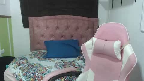 Snapshot of maira_md chatting on 06-11-26, 12:32 MAIRA online show from 06-11-26, 12:32