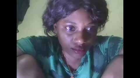 Snapshot of maissa687177 chatting on 10-26-25, 01:39 maissa687177 online show from 10-26-25, 01:39