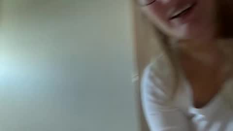 Snapshot of maisystellaxx chatting on 05-21-26, 08:05 maisystellaxx online show from 05-21-26, 08:05