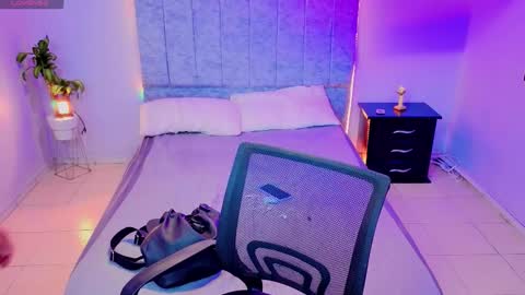 MAITE STONE1 online show from 11-25-25, 03:28