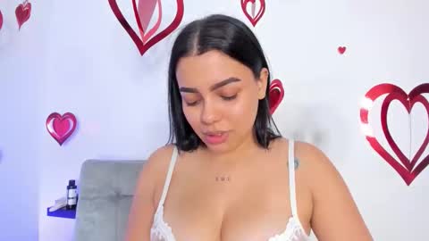 mai  online show from 02-11-26, 03:00