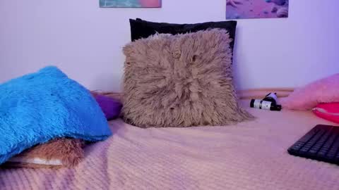 mai  online show from 02-26-26, 07:24