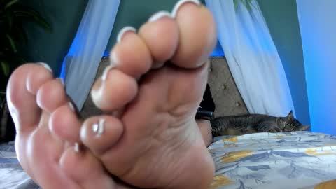 Emma Allen online show from 01-18-26, 02:04