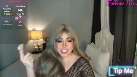 Snapshot of majestydannaxx chatting on 11-30-25, 04:05 majestydannaxx online show from 11-30-25, 04:05