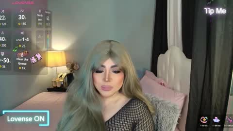 Snapshot of majestydannaxx chatting on 12-15-25, 03:11 majestydannaxx online show from 12-15-25, 03:11