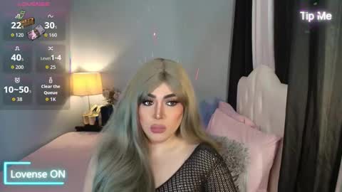 Snapshot of majestydannaxx chatting on 12-18-25, 03:01 majestydannaxx online show from 12-18-25, 03:01