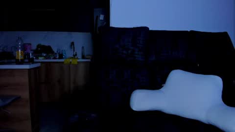 Snapshot of majo_gallego chatting on 06-27-26, 02:16 majito online show from 06-27-26, 02:16