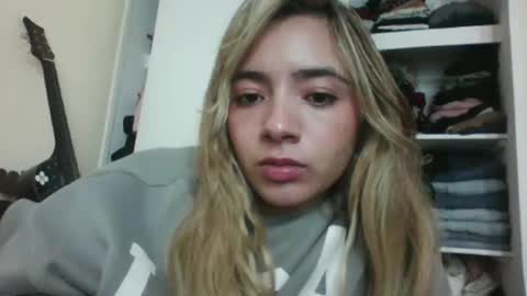 majo_gomezz online show from 11-02-25, 12:02