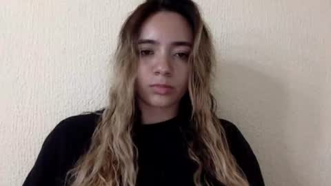 Snapshot of majo_gomezz chatting on 06-21-26, 02:03 majo_gomezz online show from 06-21-26, 02:03