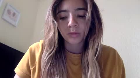 Snapshot of majo_gomezz chatting on 07-01-26, 05:23 majo_gomezz online show from 07-01-26, 05:23