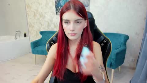 Chloe online show from 11-28-25, 03:31