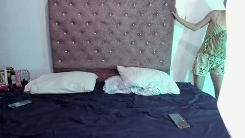 Shawna  Tom online show from 12-11-24, 04:18