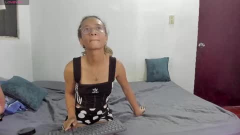 Shawna  Tom online show from 07-18-26, 01:26