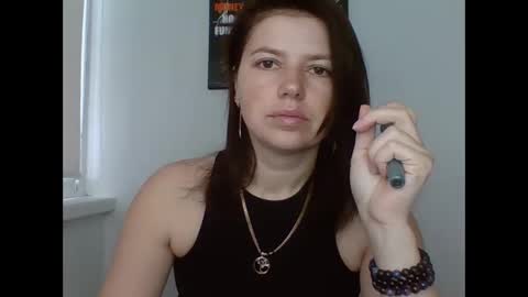 make_mesmile online show from 05-18-26, 06:08