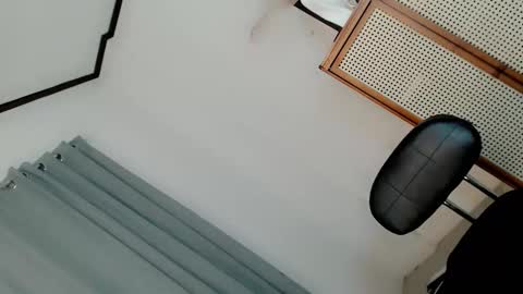 Reyn online show from 04-24-26, 09:45