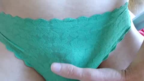 makemeplease89 online show from 04-17-26, 07:06