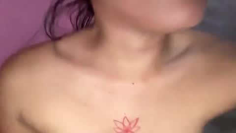Snapshot of makemesquirt_xxx chatting on 05-14-26, 01:40 KEANA online show from 05-14-26, 01:40