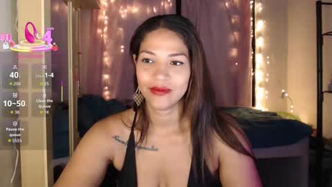 Snapshot of makennaa_1 chatting on 10-07-25, 09:28 MAKENNAA online show from 10-07-25, 09:28
