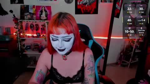 Snapshot of makii_33 chatting on 11-13-25, 11:47 ... ... online show from 11-13-25, 11:47