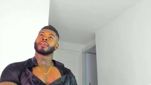 Makonnen online show from 11-11-25, 04:34