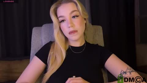 maksisisia online show from 03-25-26, 04:13