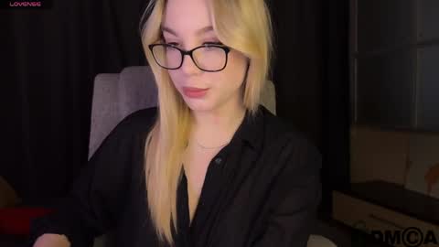 maksisisia online show from 04-07-26, 03:34