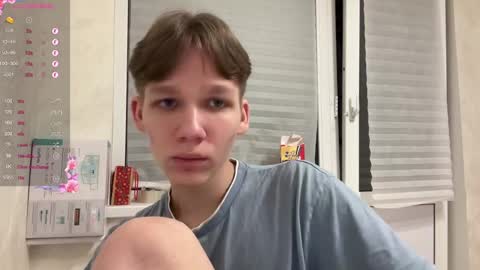 Snapshot of malcolm_yang chatting on 01-24-25, 04:49 Tom and Mark 3 online show from 01-24-25, 04:49