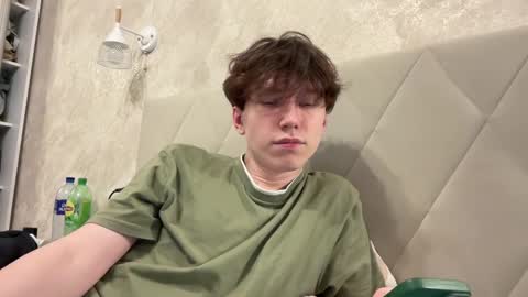 Snapshot of malcolm_yang chatting on 01-28-25, 06:28 Tom and Mark 3 online show from 01-28-25, 06:28