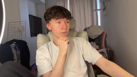 Snapshot of malcolm_yang chatting on 10-23-25, 09:19 Tom and Mark 3 online show from 10-23-25, 09:19