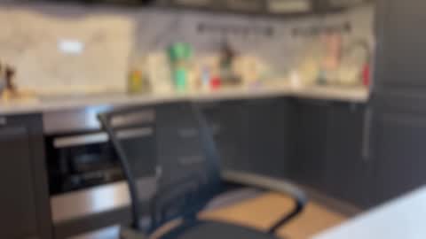 Snapshot of malcolm_yang chatting on 11-03-25, 03:35 Tom and Mark 3 online show from 11-03-25, 03:35