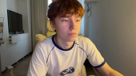 Snapshot of malcolm_yang chatting on 11-07-25, 10:26 Tom and Mark 3 online show from 11-07-25, 10:26