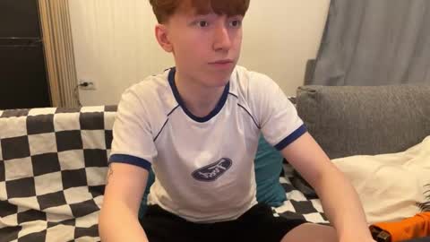 Snapshot of malcolm_yang chatting on 11-24-25, 08:19 Tom and Mark 3 online show from 11-24-25, 08:19