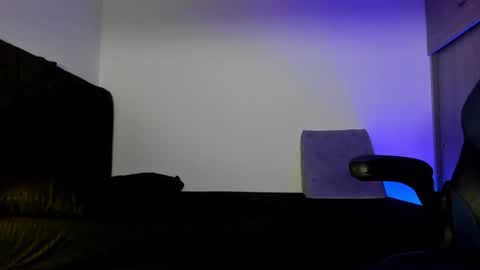 Snapshot of male_pussy chatting on 10-08-25, 03:37 ADAM         online show from 10-08-25, 03:37