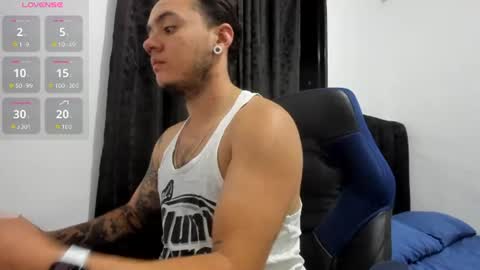 Snapshot of male_pussy chatting on 06-18-26, 01:17 ADAM online show from 06-18-26, 01:17