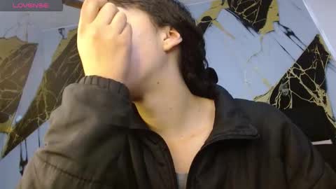 malejacs01 online show from 12-03-25, 11:41