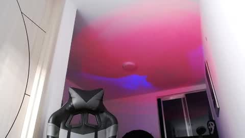 Snapshot of malek_xarx chatting on 05-16-26, 11:57 malek_xarx online show from 05-16-26, 11:57