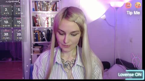 Snapshot of mali_sia chatting on 01-26-25, 09:40 Mischelle online show from 01-26-25, 09:40