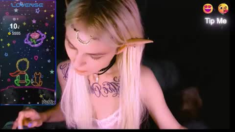 Snapshot of mali_sia chatting on 10-01-25, 01:00 Mischelle online show from 10-01-25, 01:00