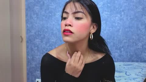 Snapshot of malia_foox chatting on 06-21-26, 05:37 Malia foox online show from 06-21-26, 05:37