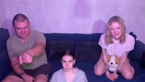 Snapshot of maliinka chatting on 11-08-25, 08:07 Malinka online show from 11-08-25, 08:07