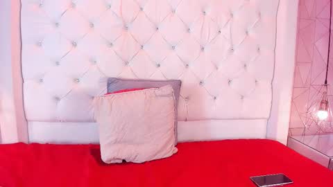 Malika soleil  online show from 02-24-26, 05:49