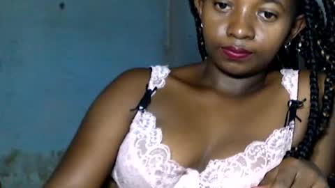 Snapshot of malinah01 chatting on 12-11-24, 04:39 malinah01 online show from 12-11-24, 04:39