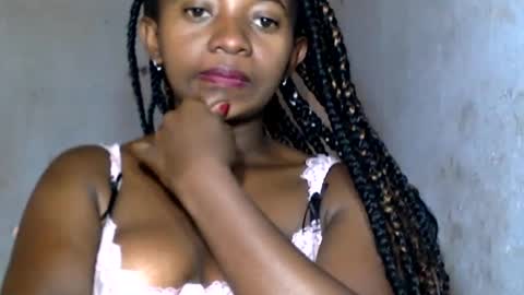 Snapshot of malinah01 chatting on 12-11-24, 08:04 malinah01 online show from 12-11-24, 08:04